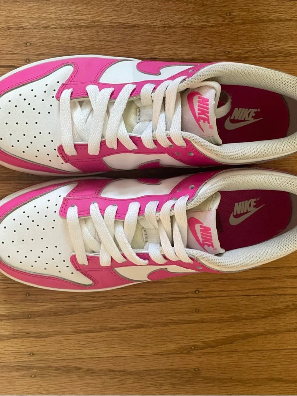 Nike Dunk Low Court Shoes Laser Fuchsia Youth Size 5 Style FB9109-102 - Picture 4 of 11